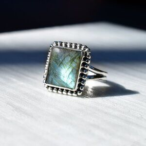 Sterling Silver Labradorite Ring Size 7 – Beaded Edge Design in 925 Silver